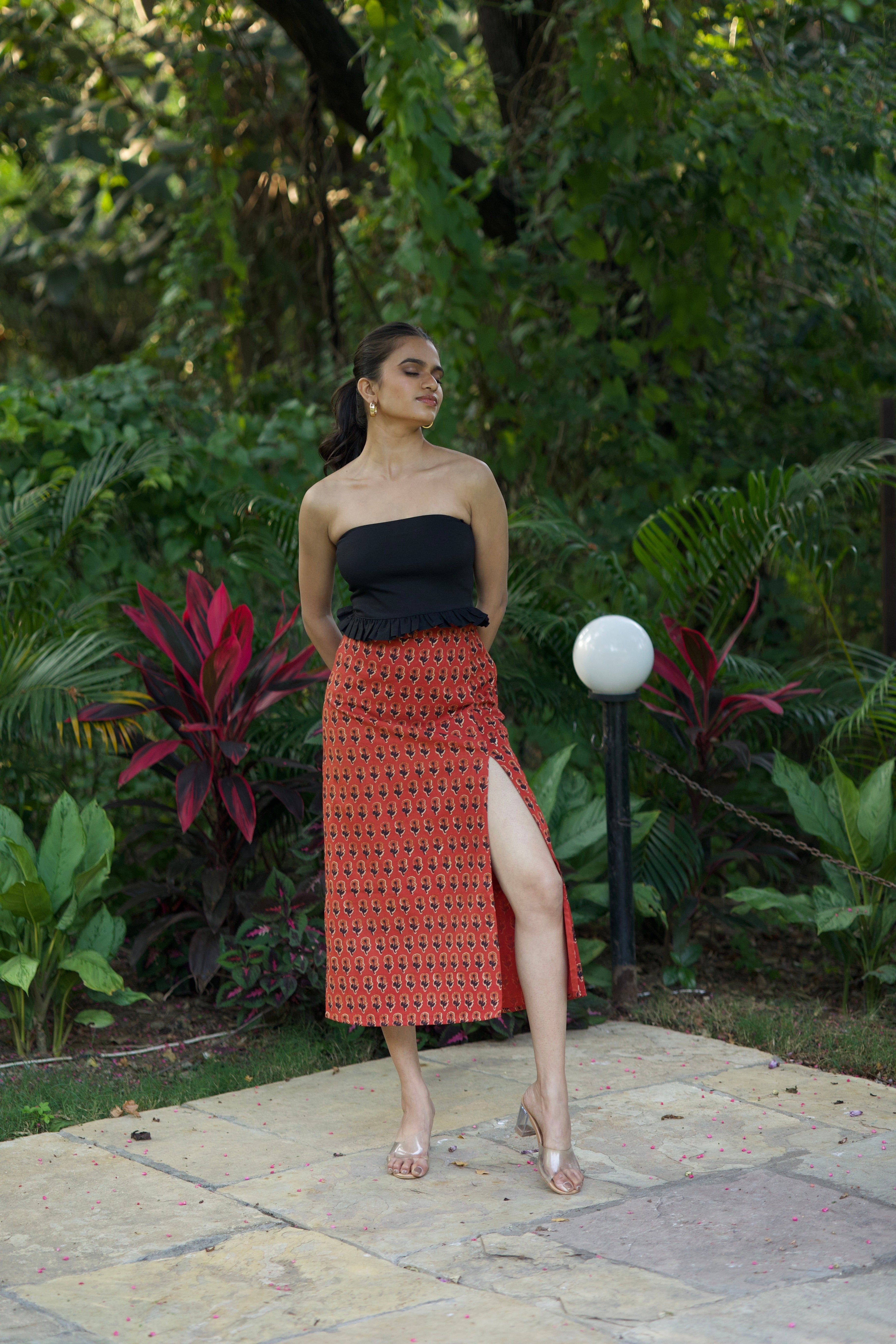 Slit Skirt (Red)