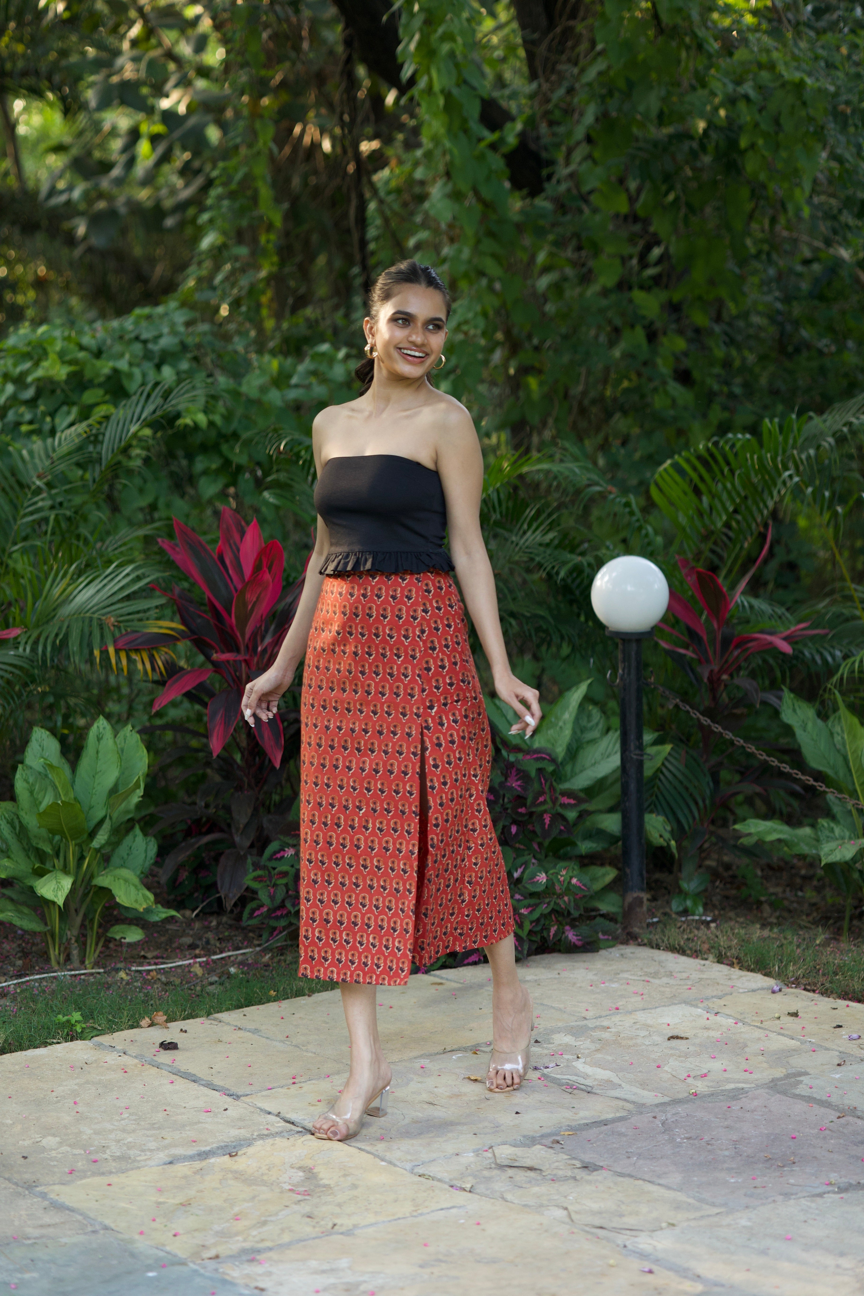 Slit Skirt (Red)