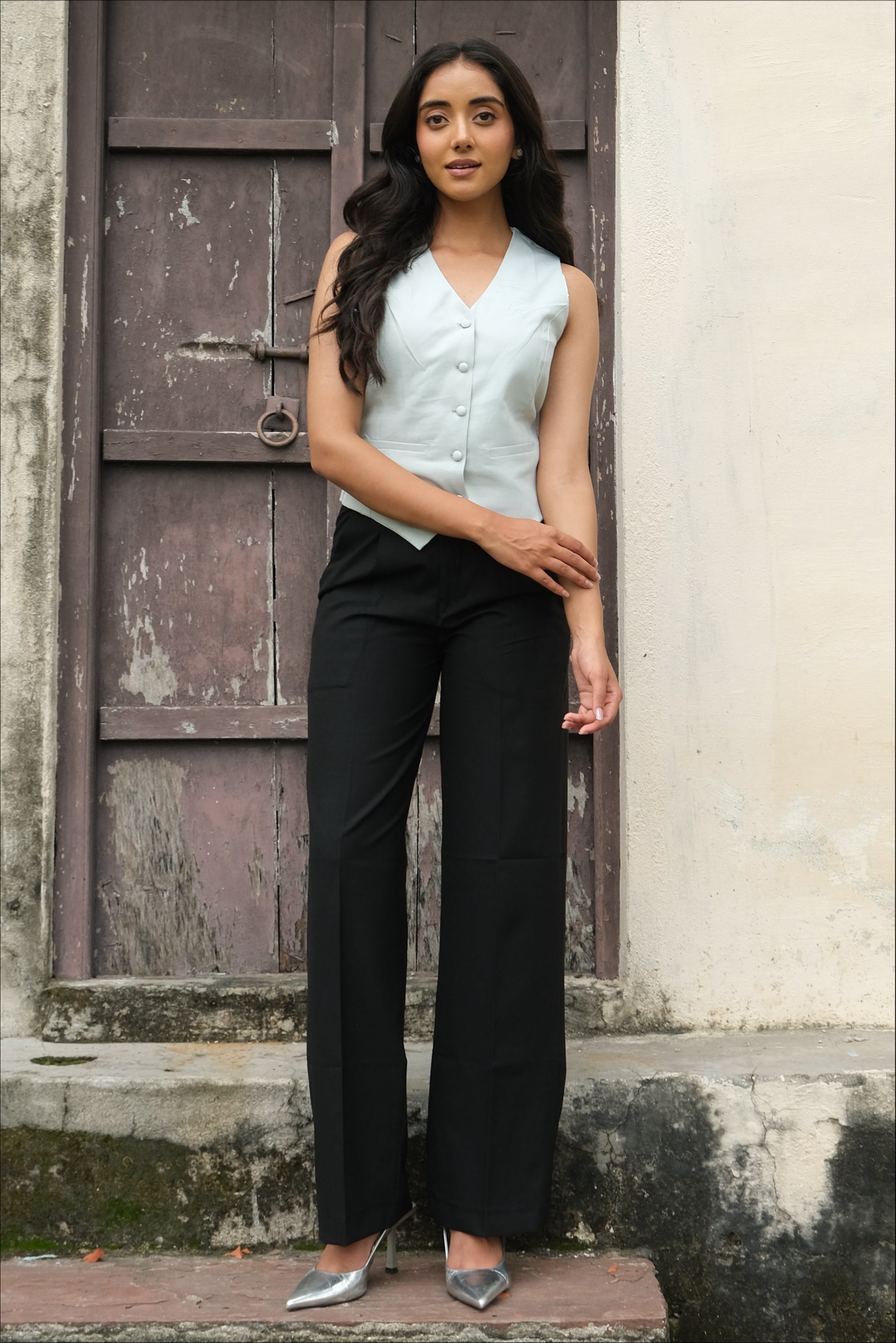 Pleated High-Rise Pants (Black)