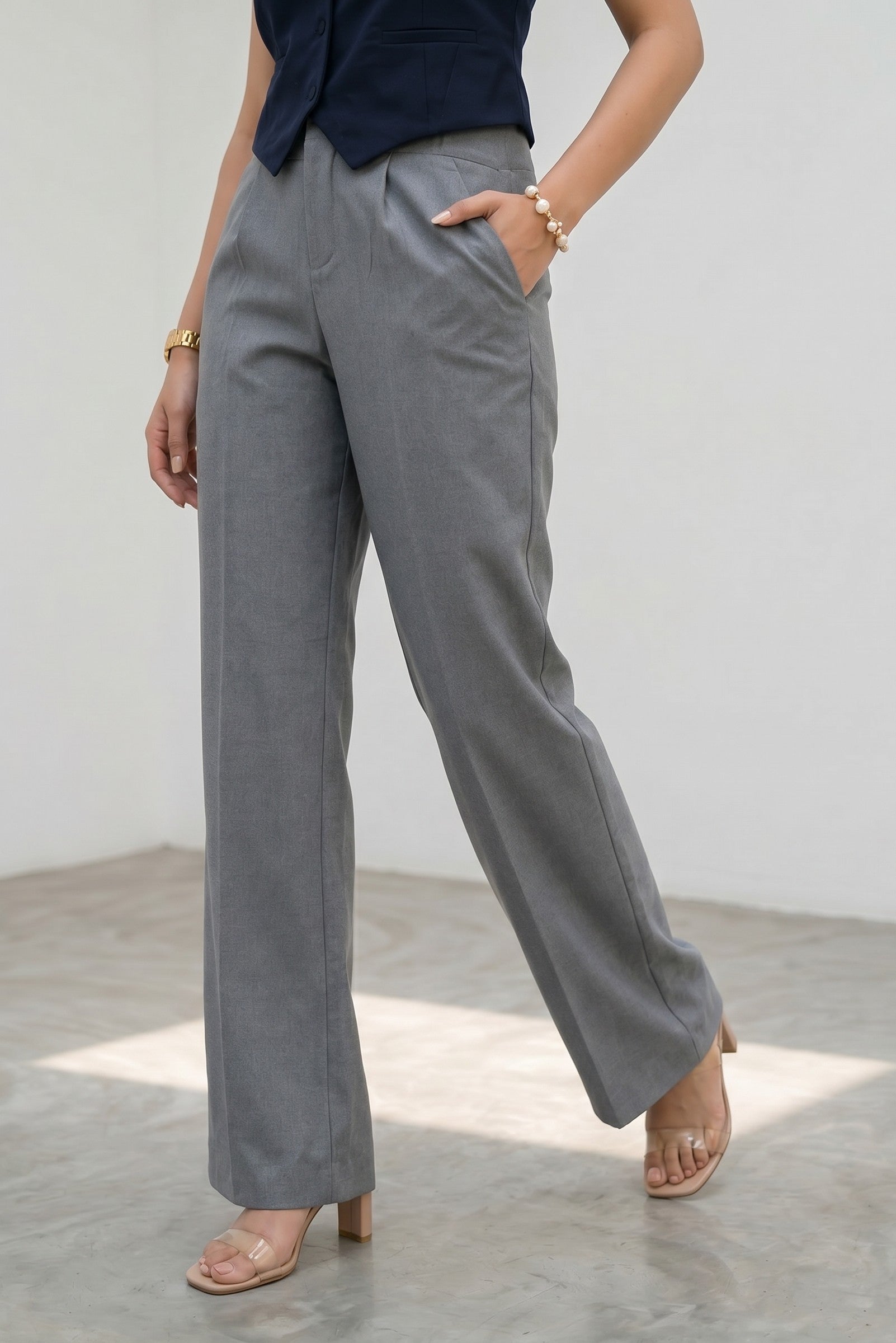 Pleated High-Rise Pants (Grey)