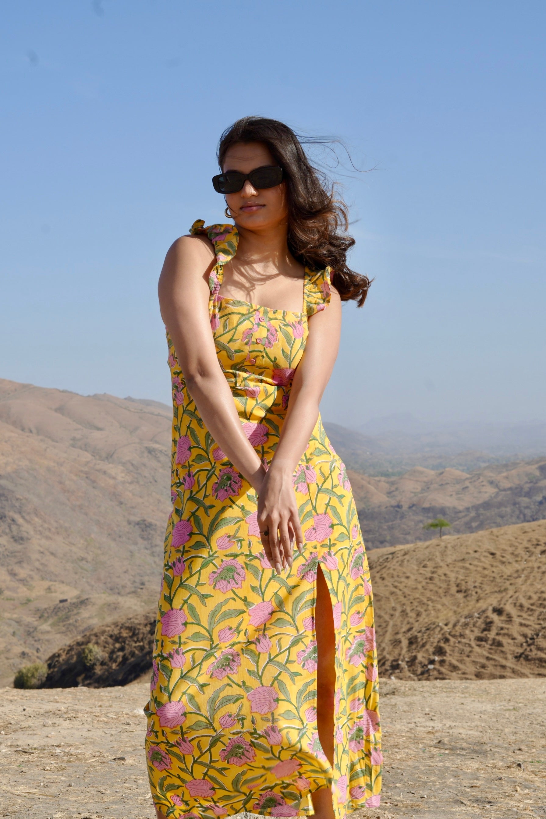 Pretty Slits Midi Slit Dress – SilayiBazi