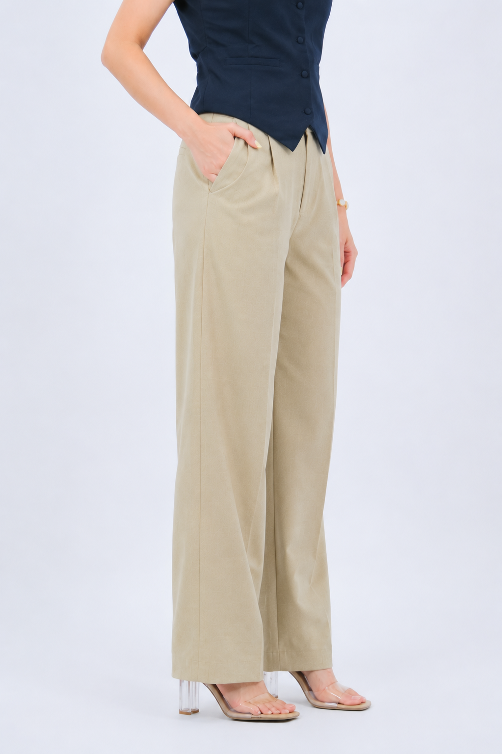 Pleated High-Rise Pants (Beige)